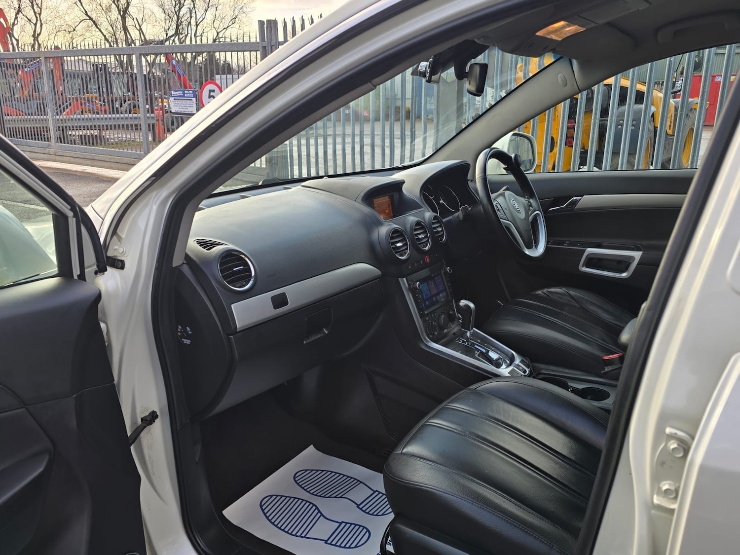 Used Vauxhall Antara 2012 for sale - 77404244: Photo 27