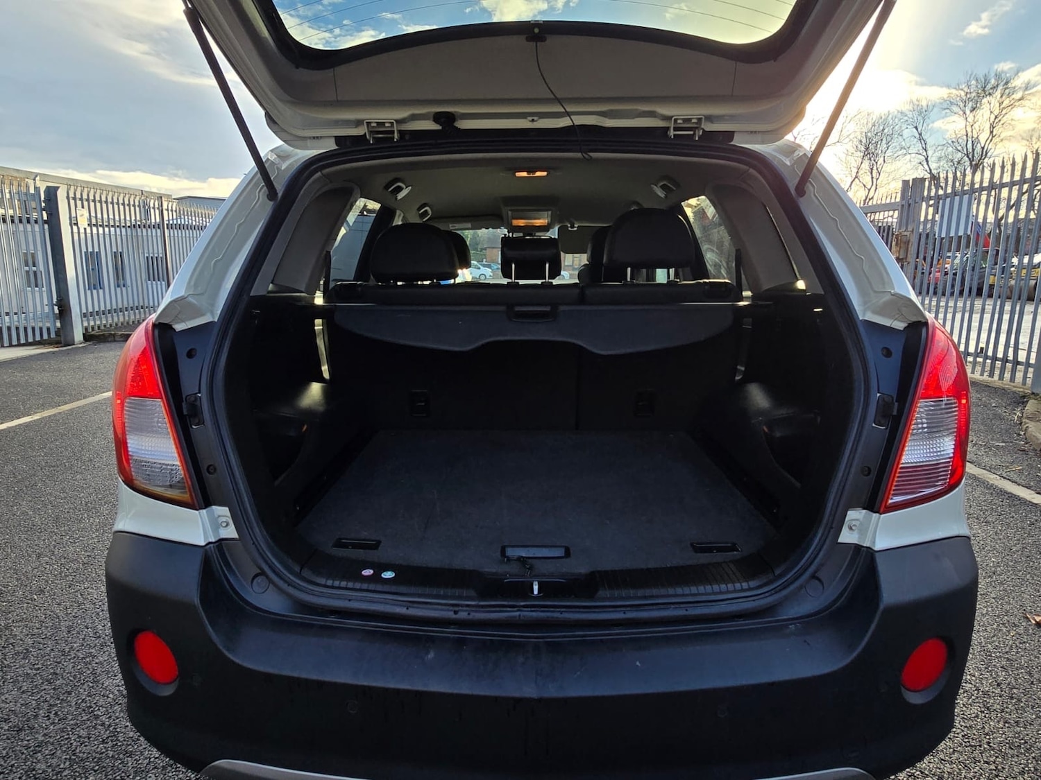 Used Vauxhall Antara 2012 for sale - 77404244: Photo 40