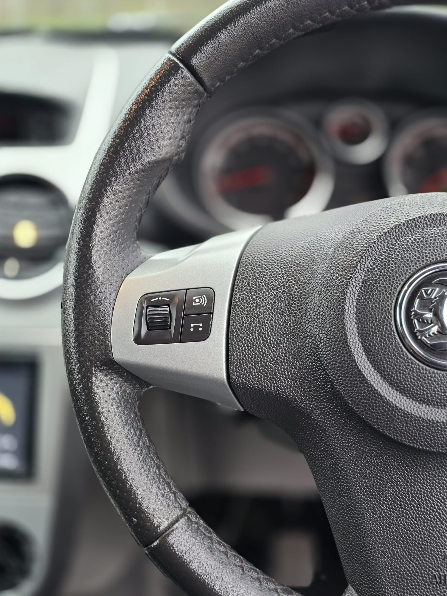 Used Vauxhall Corsa 2009 for sale - 77062083: Photo 13