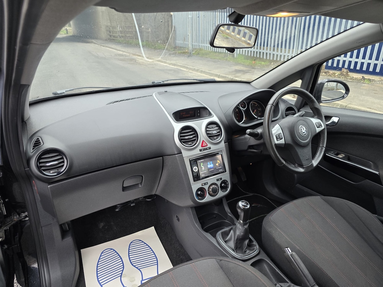 Used Vauxhall Corsa 2009 for sale - 77062083: Photo 19