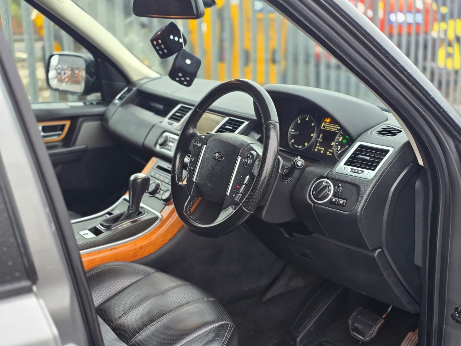 Used Land Rover Range Rover Sport 2009 for sale - 77350449: Photo 14