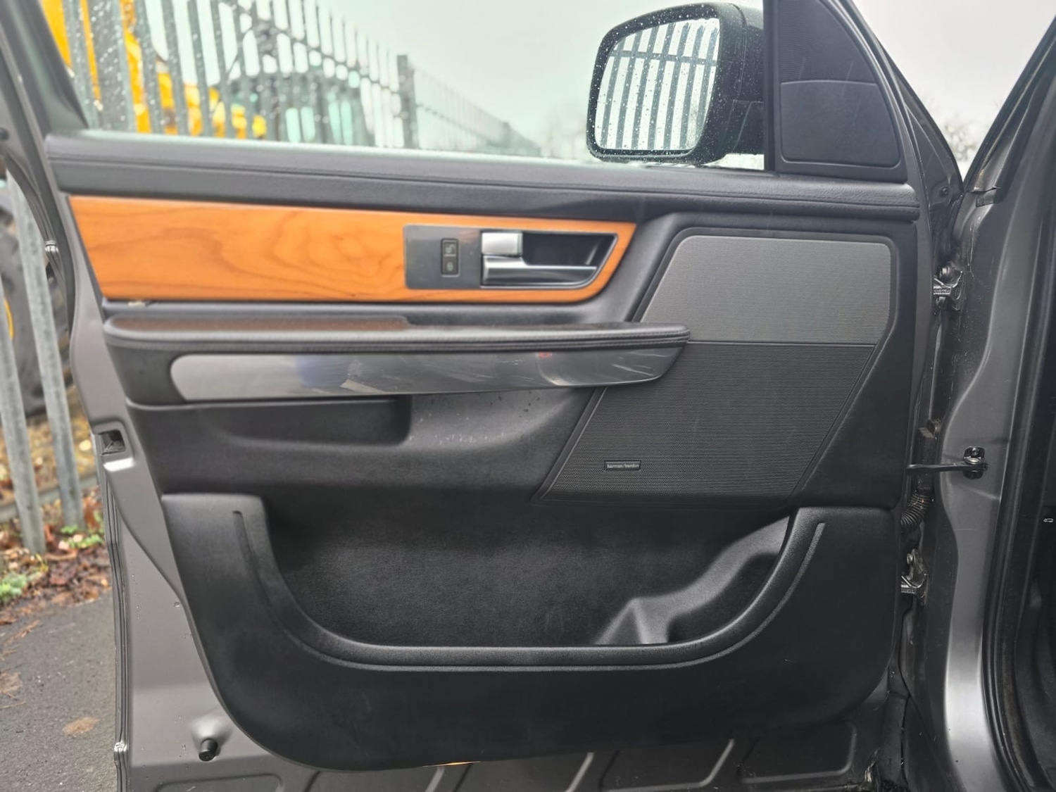 Used Land Rover Range Rover Sport 2009 for sale - 77350449: Photo 26