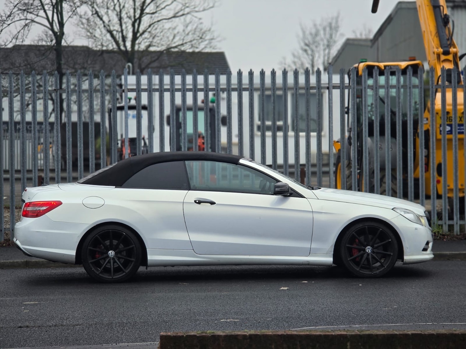 Used Mercedes-Benz E Class 2012 for sale - 77350463: Photo 8