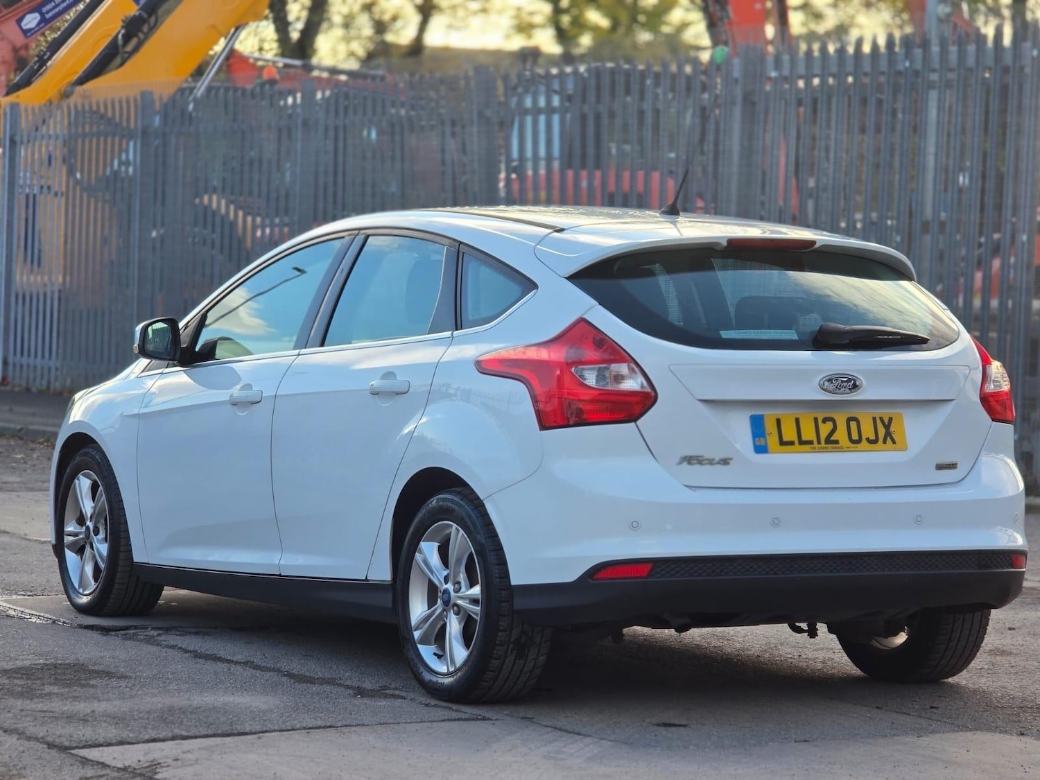 Used Ford Focus 2012 for sale - 76388076: Photo 5