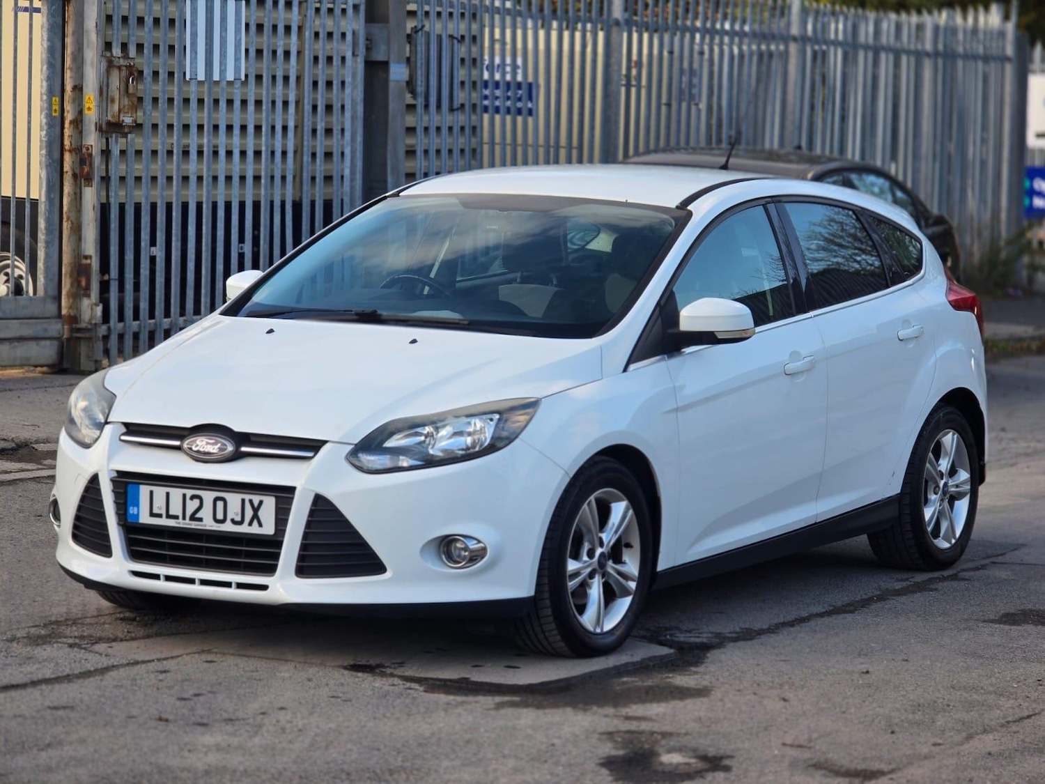 Used Ford Focus 2012 for sale - 76388076: Photo 9