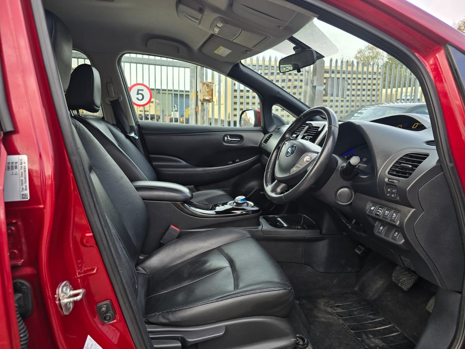 Used Nissan Leaf 2015 for sale - 77259181: Photo 29