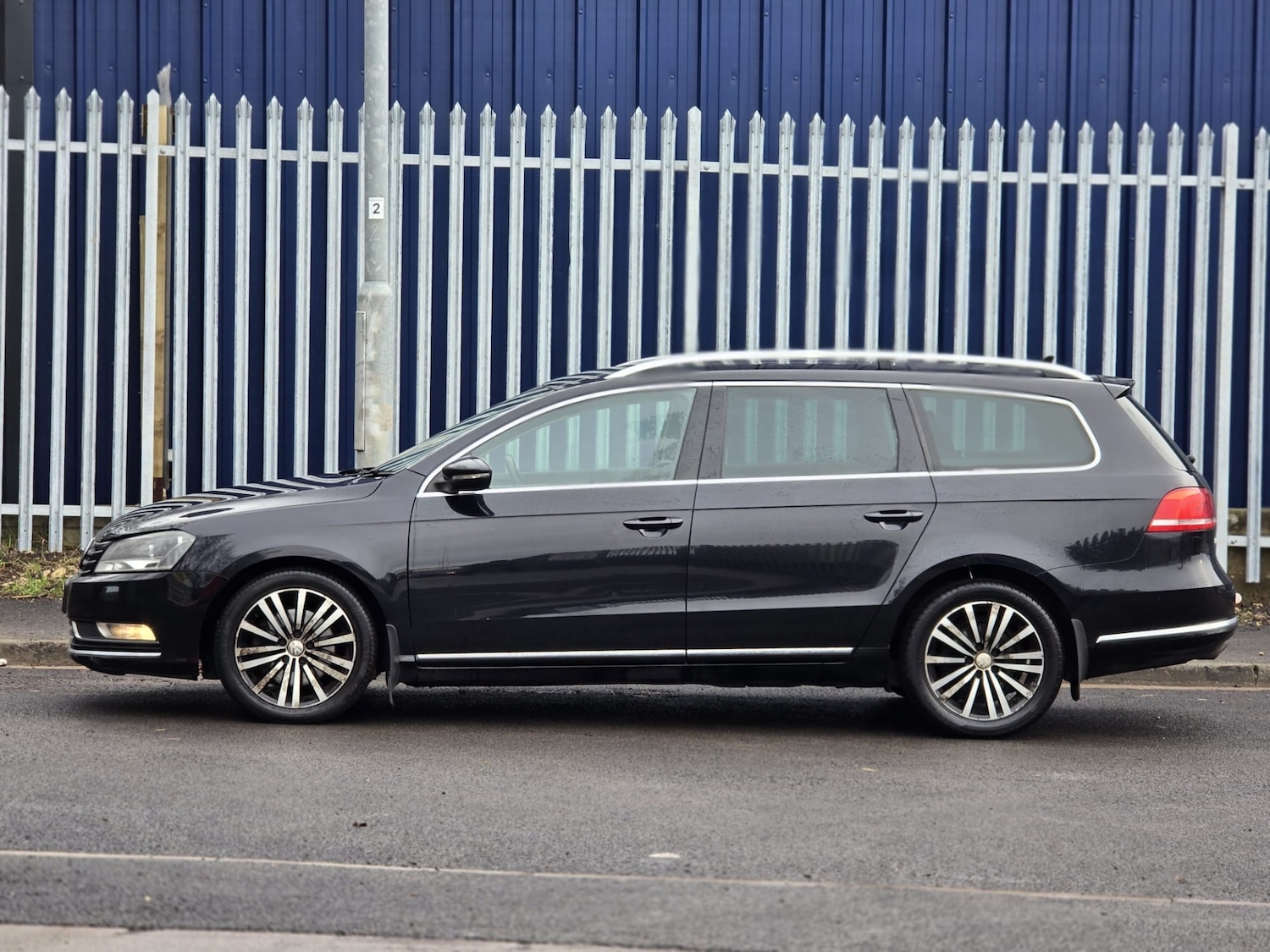 Used Volkswagen Passat 2011 for sale - 77218330: Photo 11