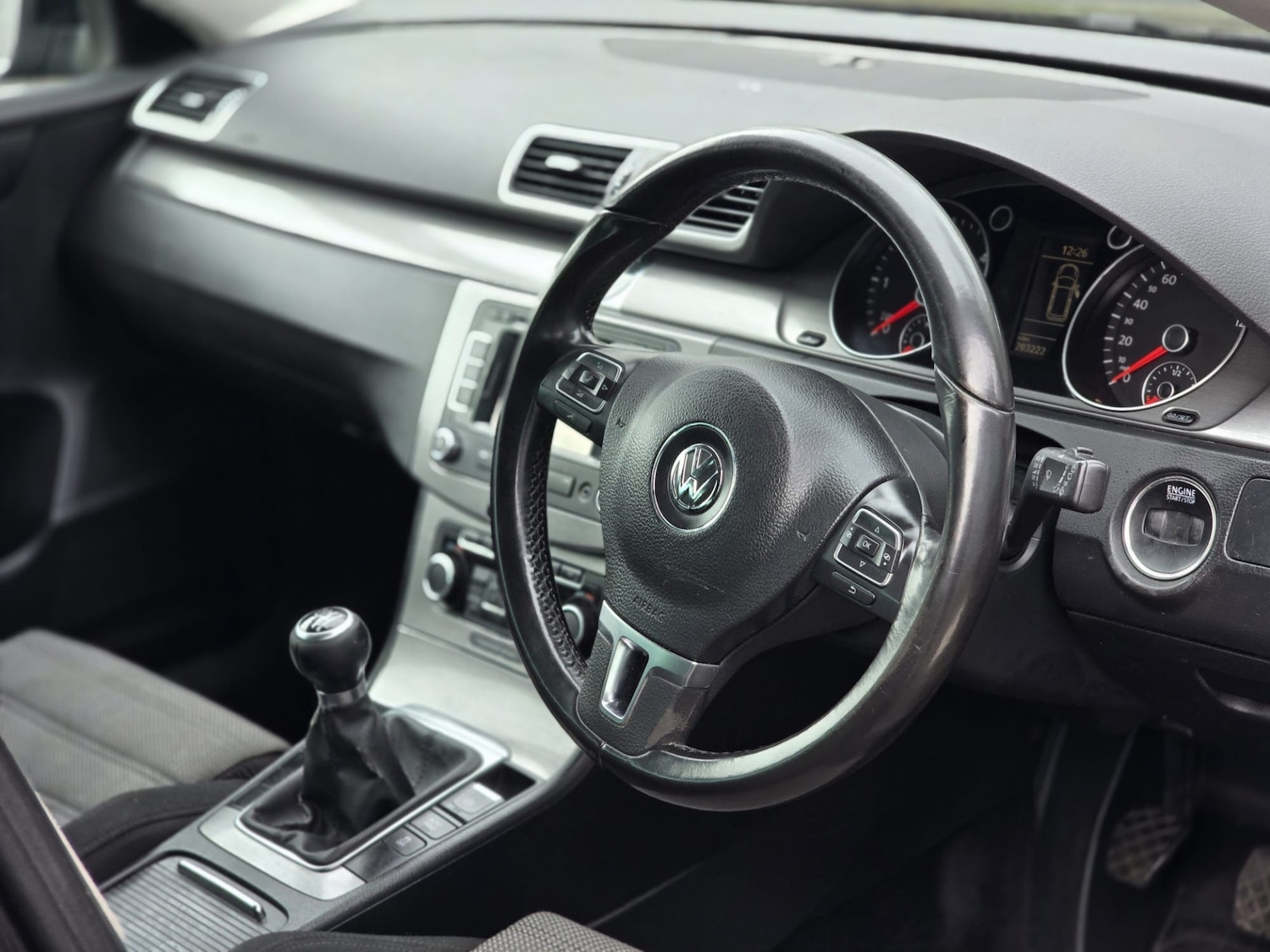 Used Volkswagen Passat 2011 for sale - 77218330: Photo 12