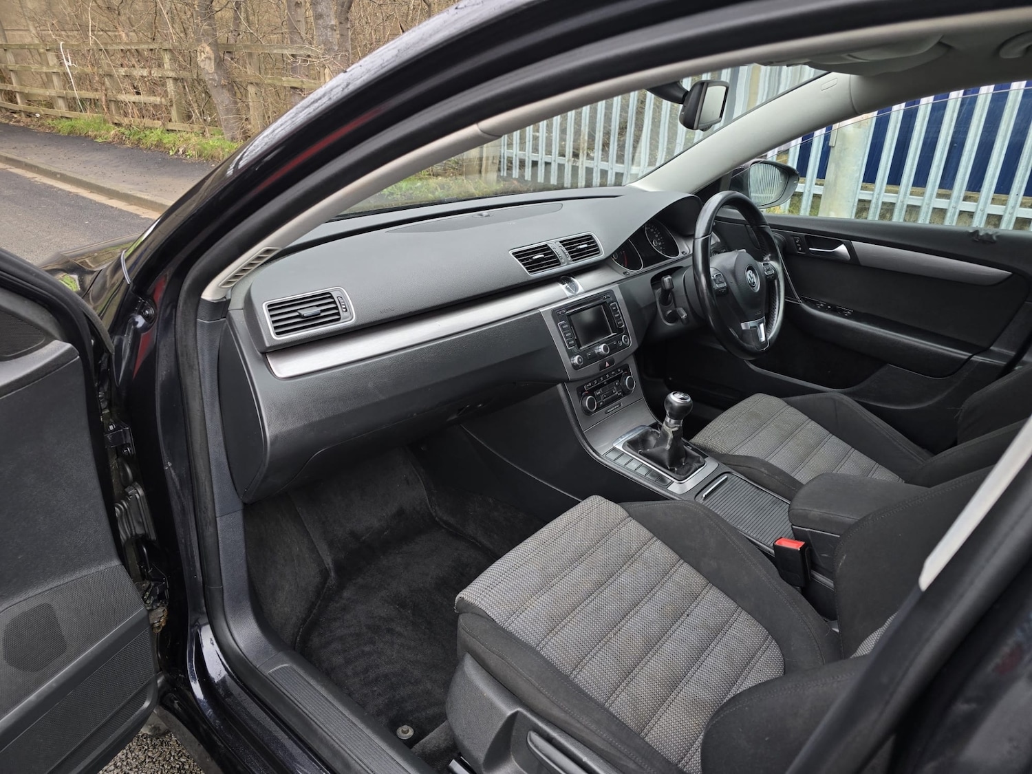 Used Volkswagen Passat 2011 for sale - 77218330: Photo 22