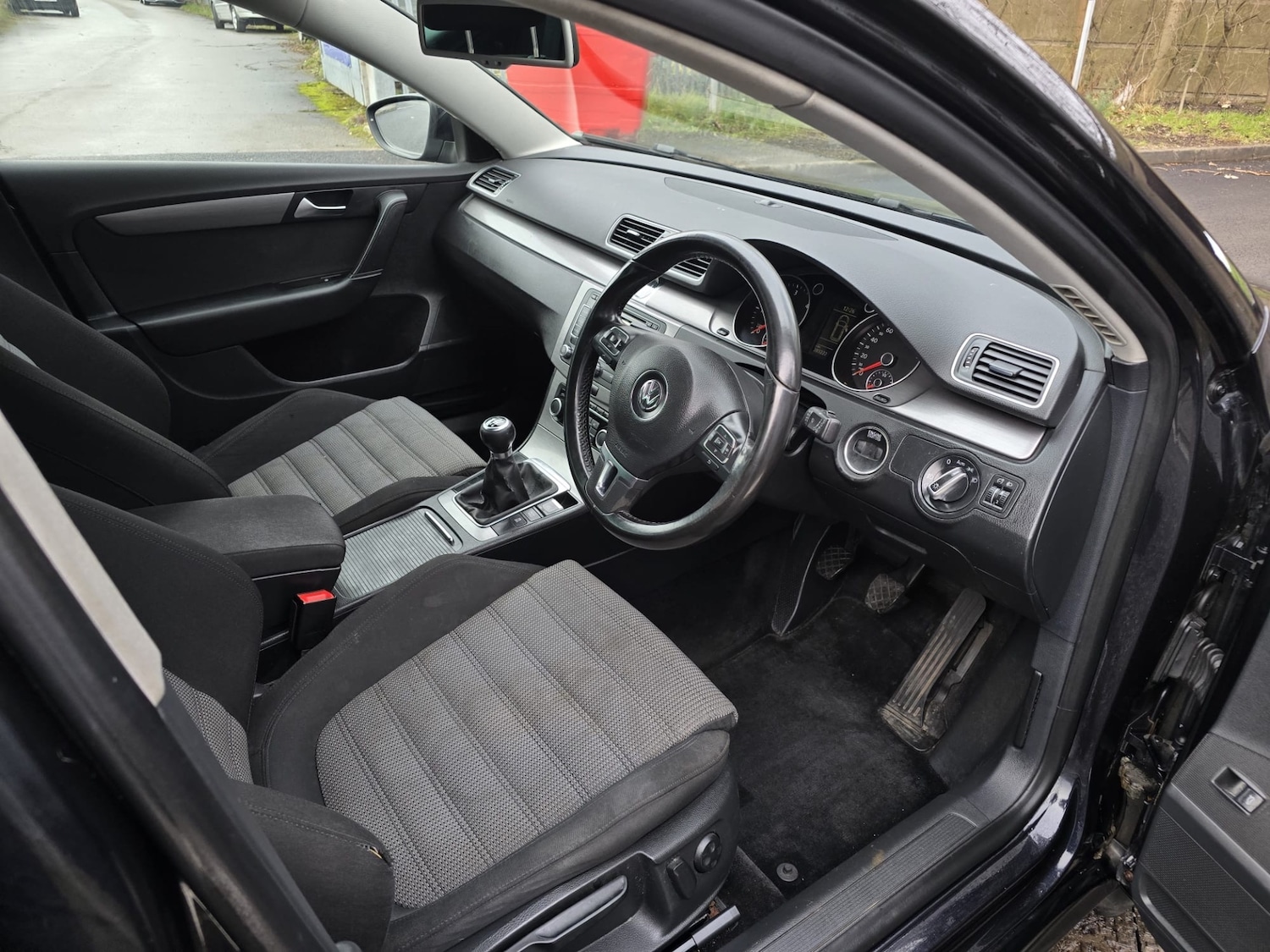 Used Volkswagen Passat 2011 for sale - 77218330: Photo 27