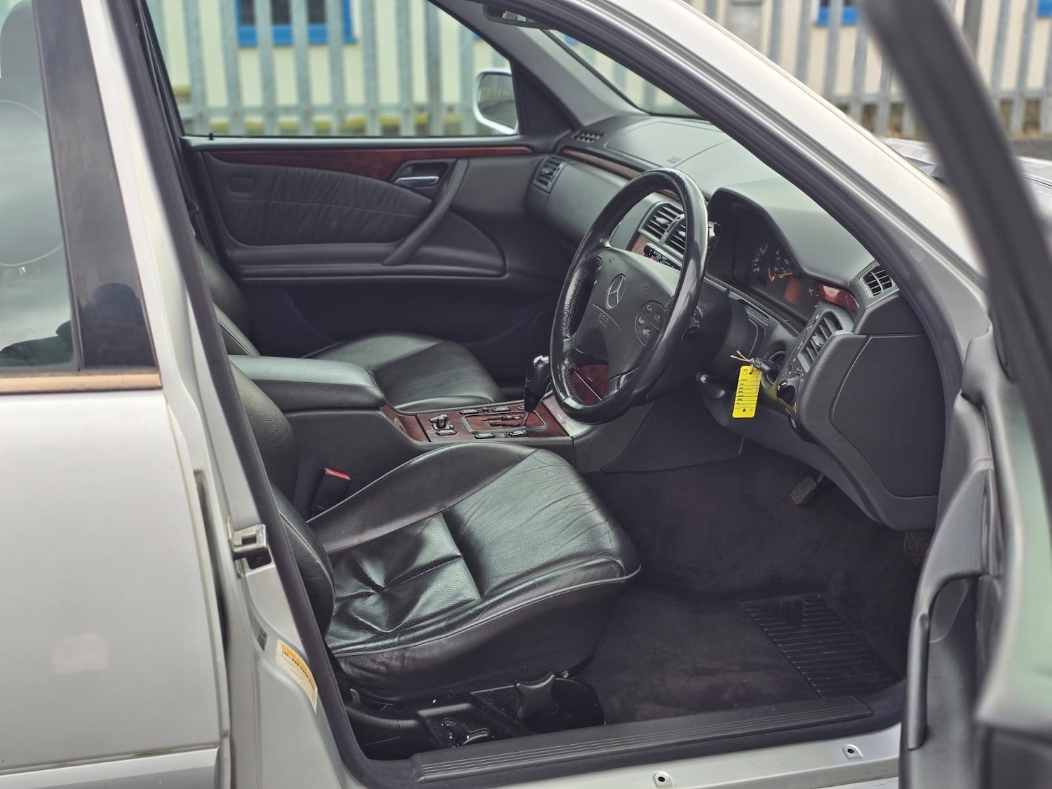 Used Mercedes-Benz E Class 2003 for sale - 77631395: Photo 14