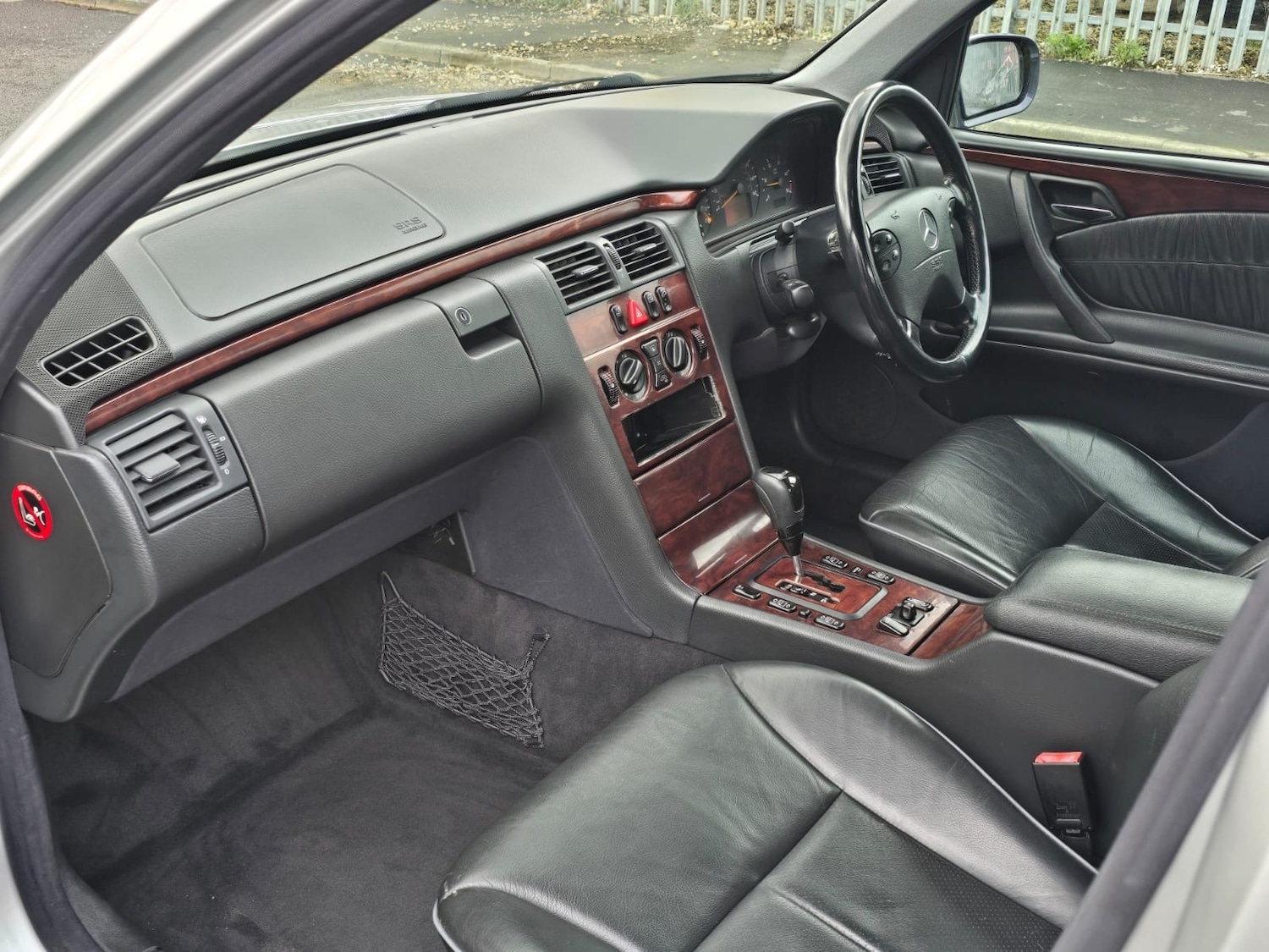 Used Mercedes-Benz E Class 2003 for sale - 77631395: Photo 25