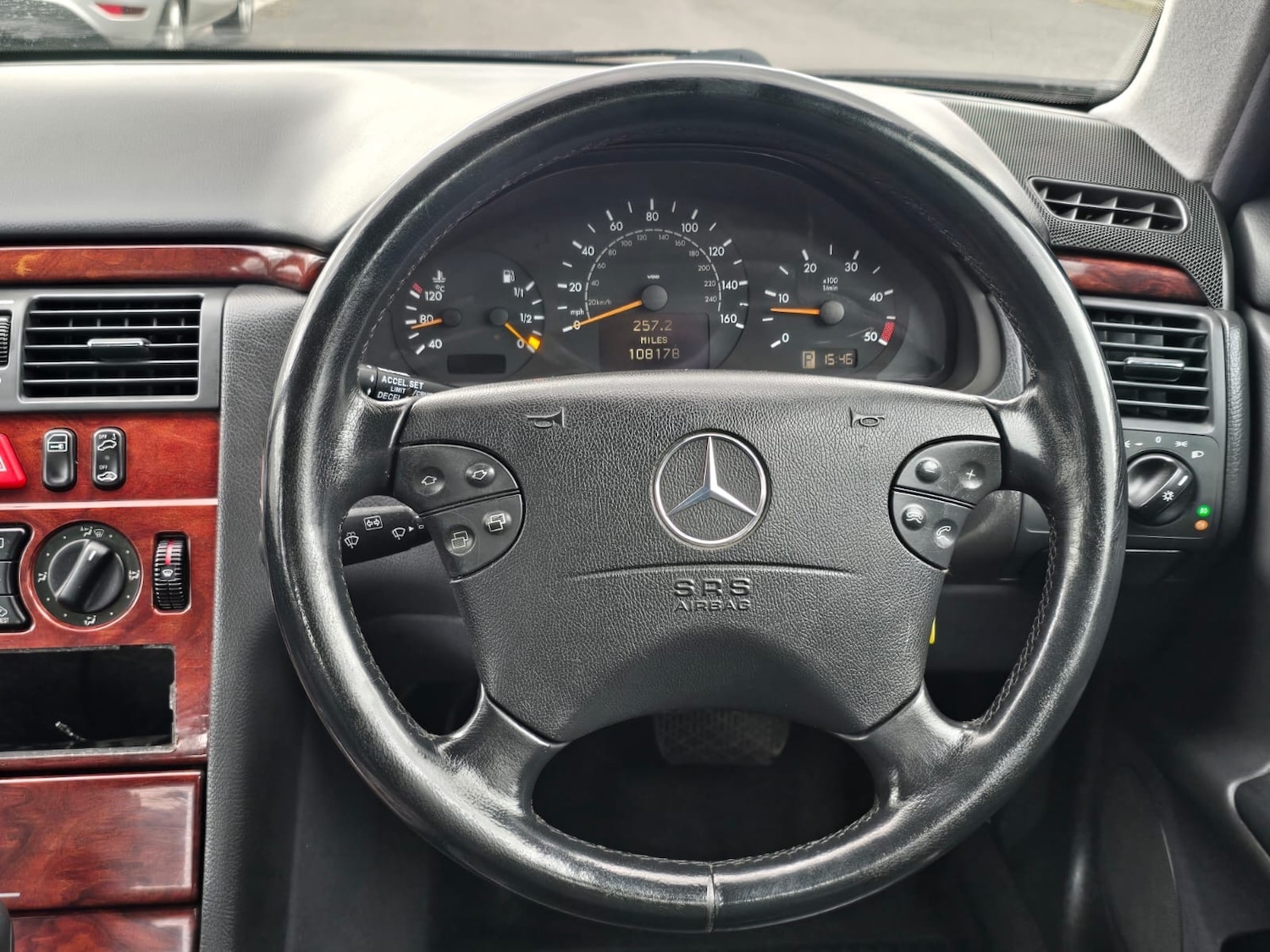 Used Mercedes-Benz E Class 2003 for sale - 77631395: Photo 28