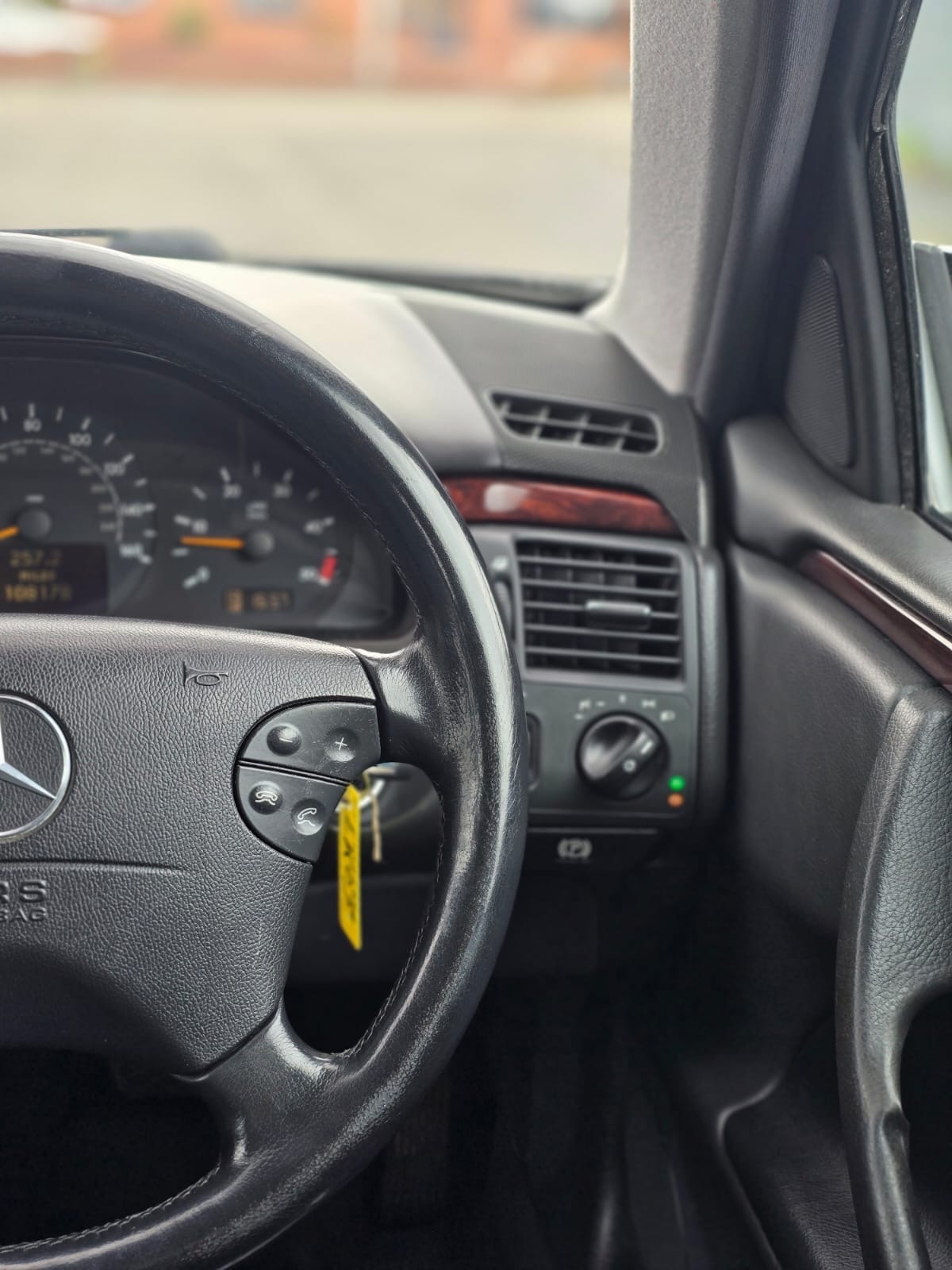 Used Mercedes-Benz E Class 2003 for sale - 77631395: Photo 29