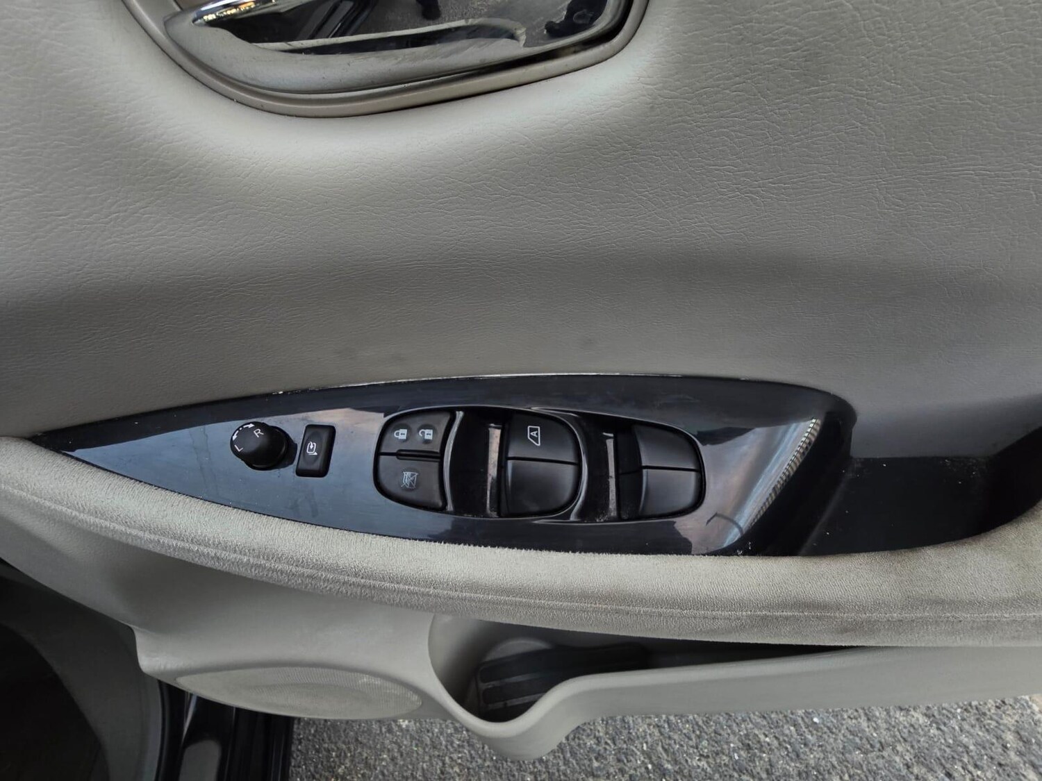 Used Nissan Leaf 2013 for sale - 76200194: Photo 34