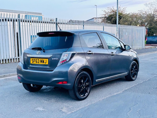 Used Toyota Yaris 2013 for sale - 76251343: Photo 25
