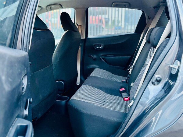 Used Toyota Yaris 2013 for sale - 76251343: Photo 35