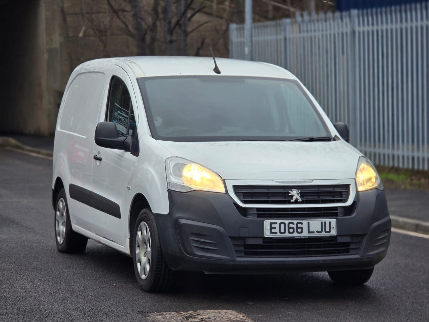 Used Peugeot Partner 2016 for sale - 77336849: Photo 17