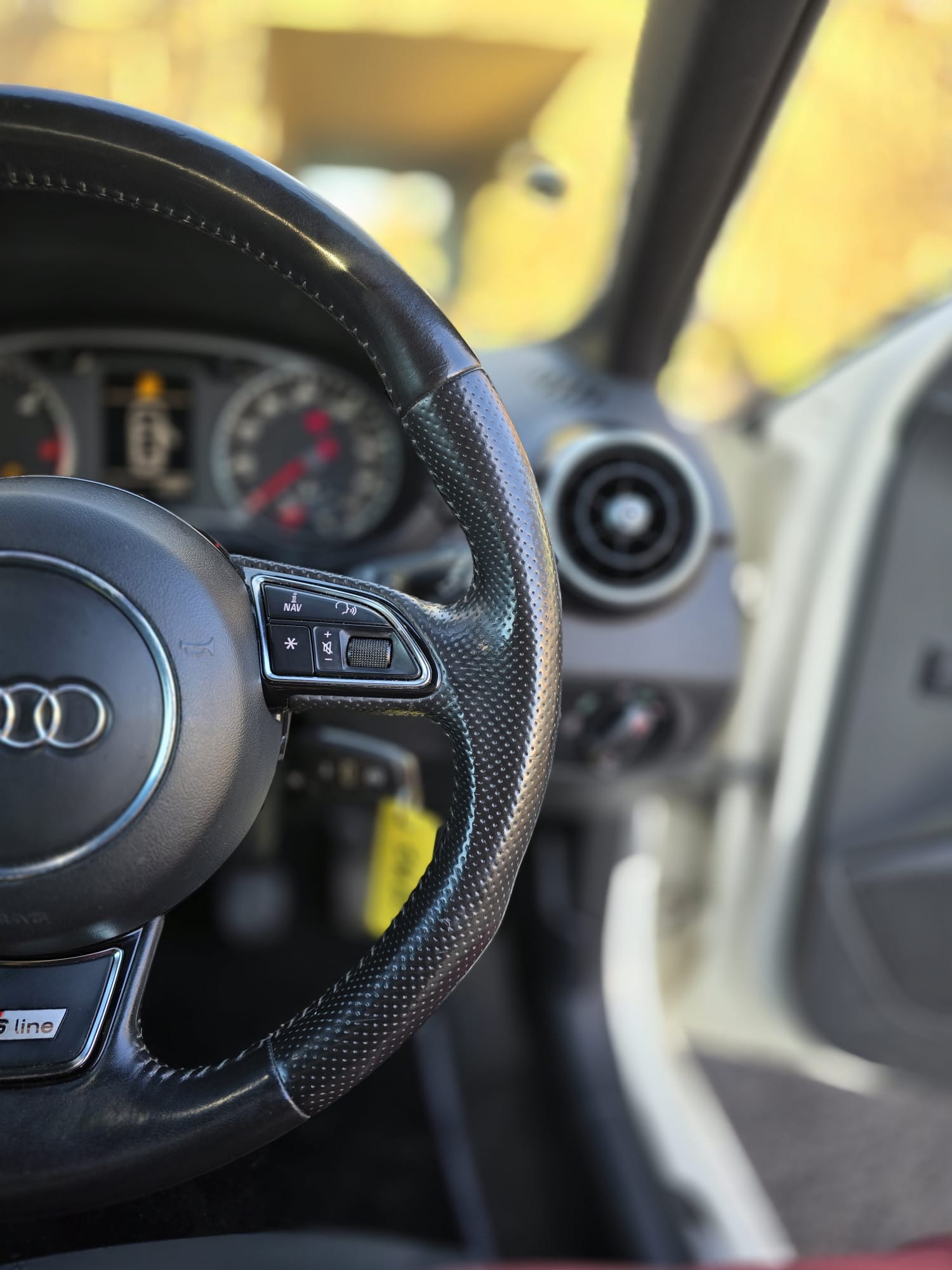 Used Audi A1 2010 for sale - 77641789: Photo 10