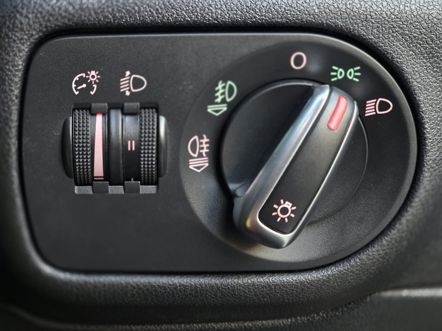 Used Audi A1 2010 for sale - 77641789: Photo 11