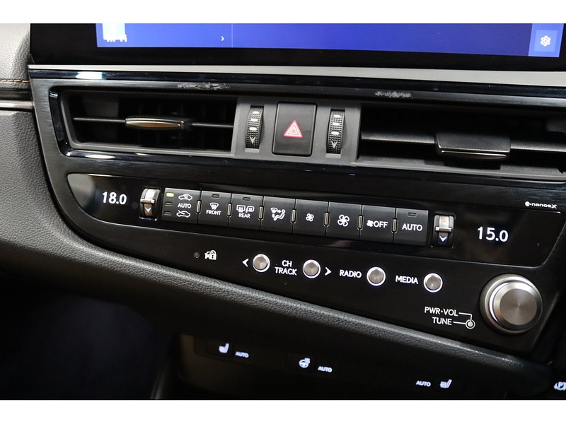 Used Lexus ES 2022 for sale - 76531640: Photo 31