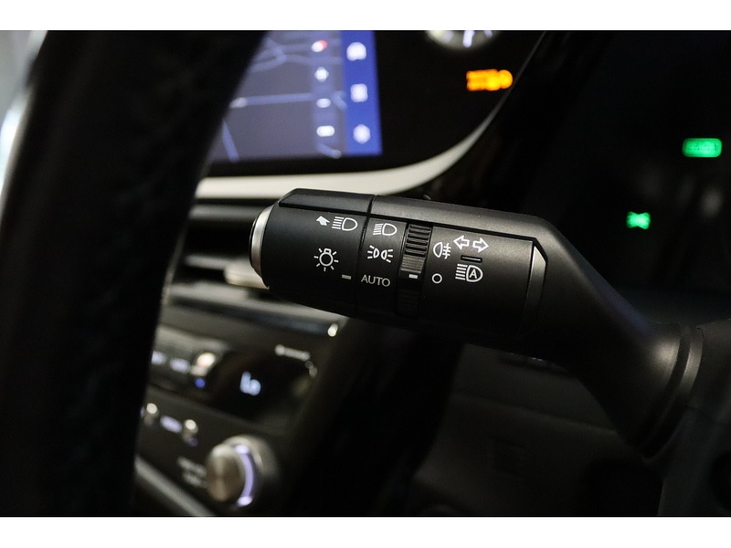 Used Lexus ES 2022 for sale - 76531640: Photo 33