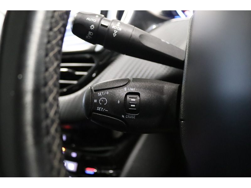 Used Peugeot 2008 2016 for sale - 76821314: Photo 28