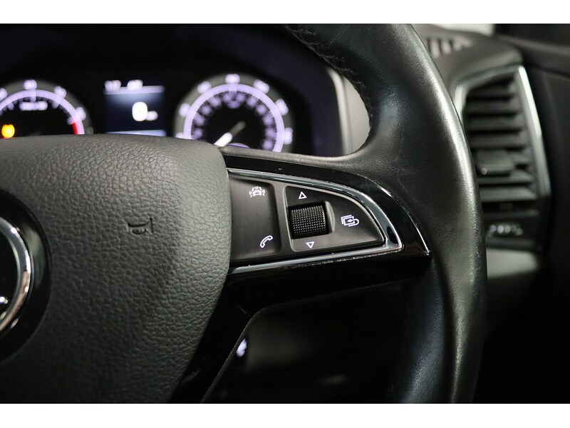 Used Skoda Karoq for sale - 76531646: Photo 16