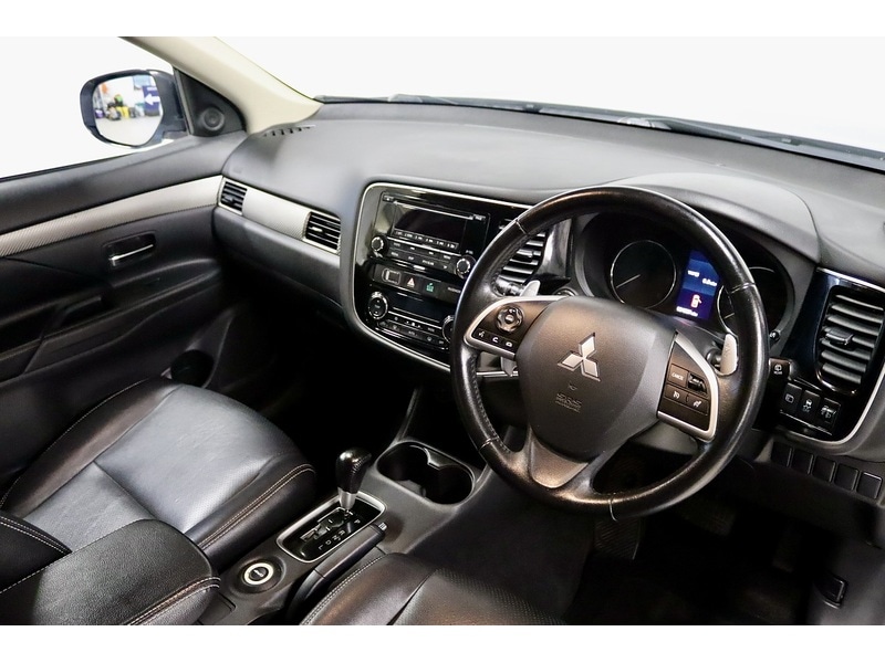 Used Mitsubishi Outlander 2015 for sale - 76859867: Photo 23