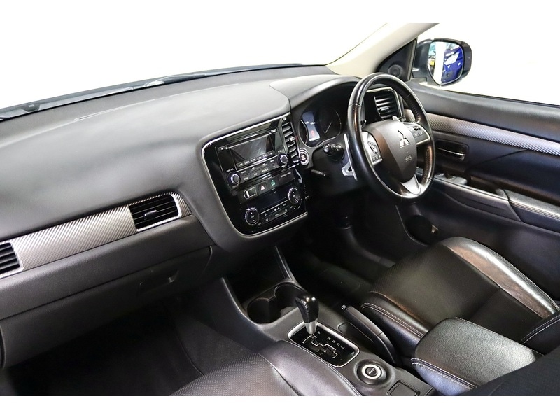 Used Mitsubishi Outlander 2015 for sale - 76859867: Photo 9