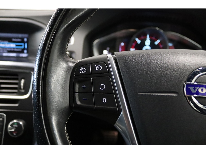 Used Volvo V60 for sale - 76531669: Photo 15