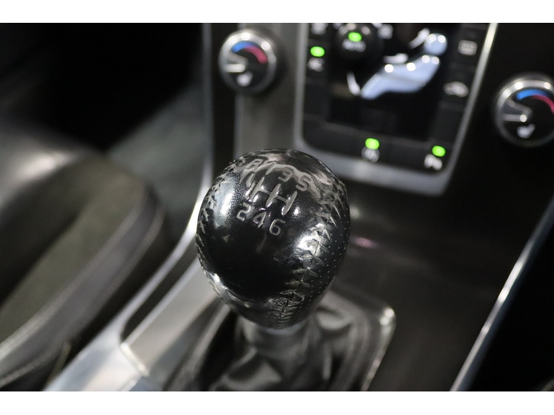 Used Volvo V60 for sale - 76531669: Photo 30