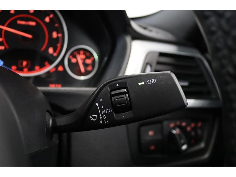 Used BMW 3 Series 2018 for sale - 76531671: Photo 34