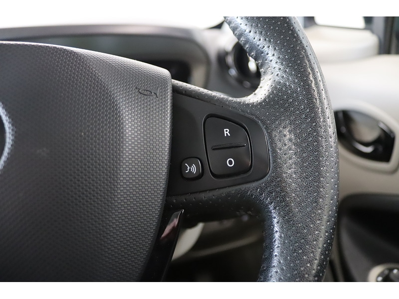 Used Renault Zoe for sale - 76694283: Photo 16