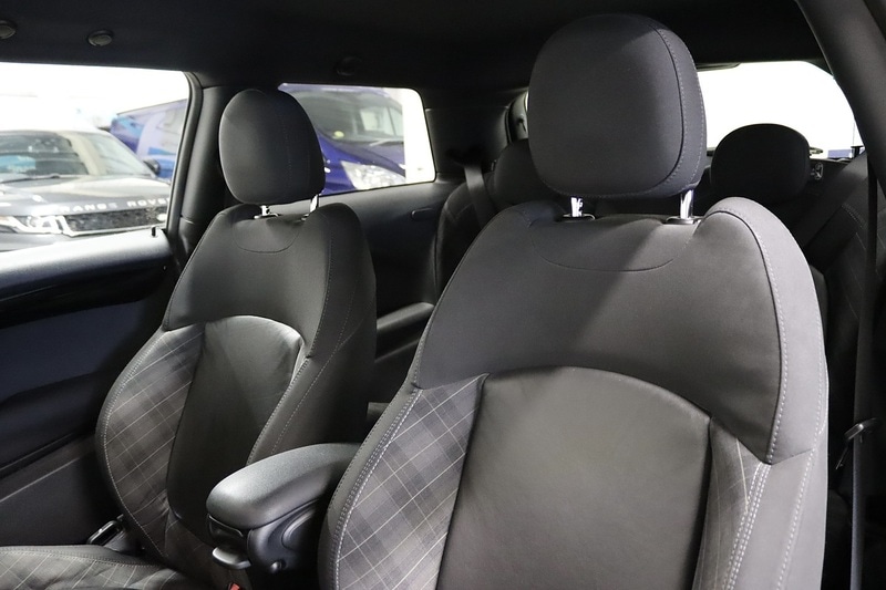 Used MINI Hatch 2018 for sale - 77437874: Photo 17
