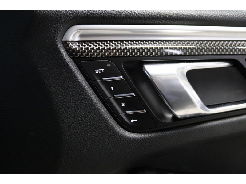 Used Porsche Macan 2016 for sale - 76531641: Photo 29