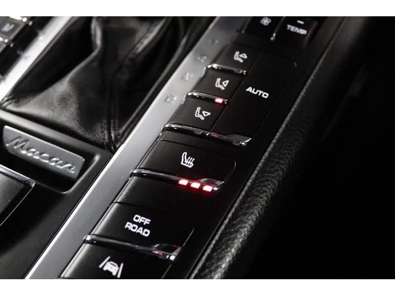 Used Porsche Macan 2016 for sale - 76531641: Photo 30