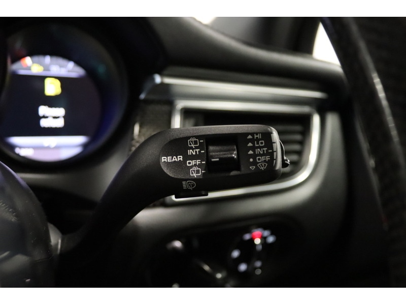 Used Porsche Macan 2016 for sale - 76531641: Photo 36