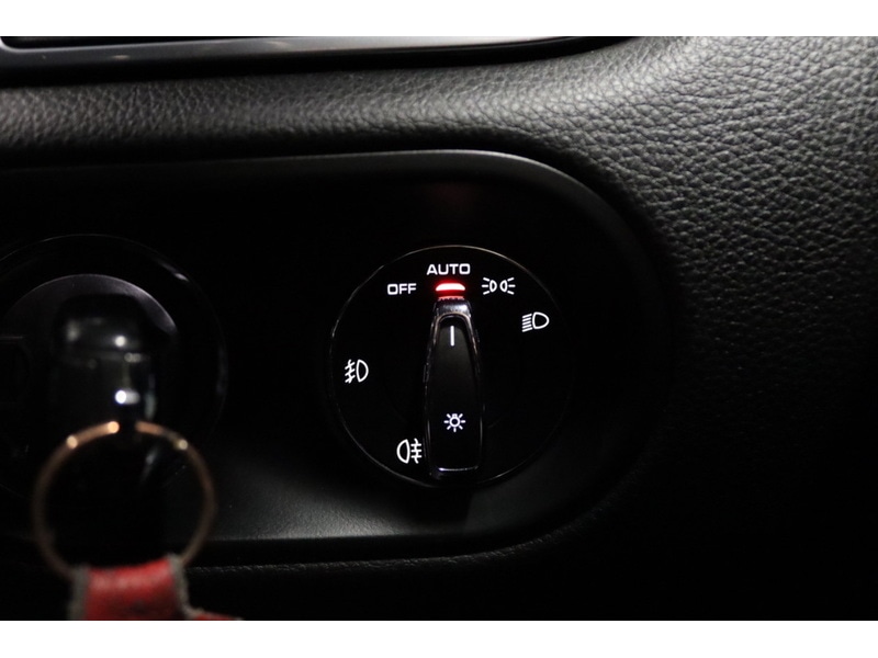 Used Porsche Macan 2016 for sale - 76531641: Photo 37