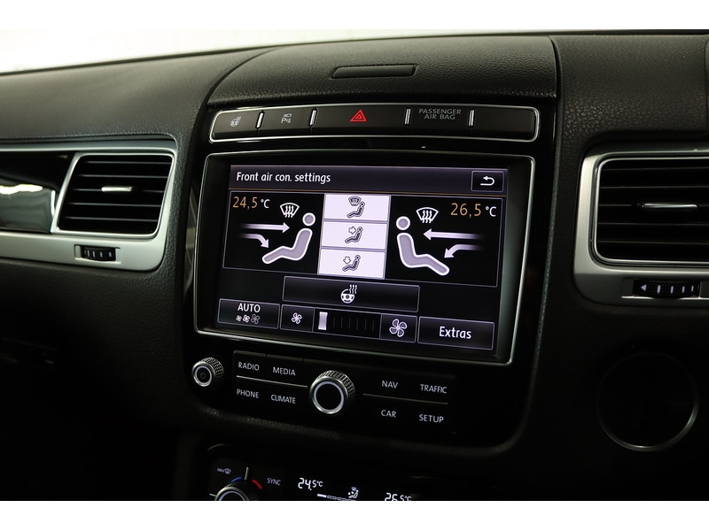 Used Volkswagen Touareg 2017 for sale - 76778010: Photo 31