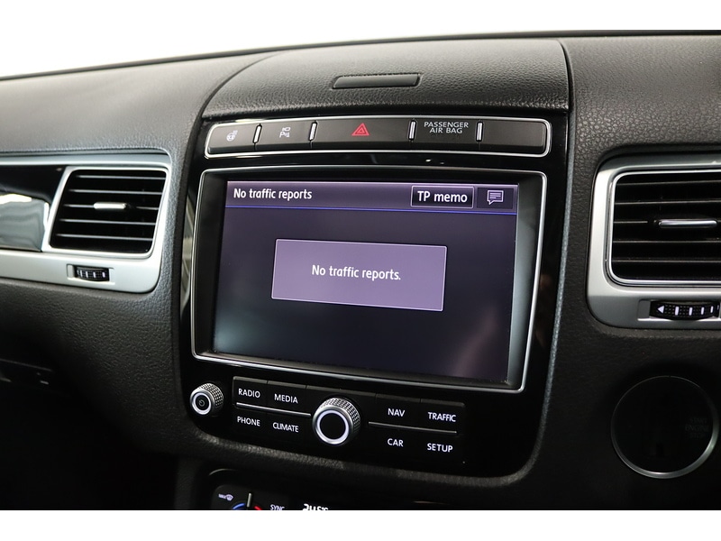 Used Volkswagen Touareg 2017 for sale - 76778010: Photo 32