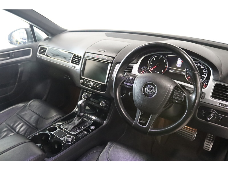 Used Volkswagen Touareg 2017 for sale - 76778010: Photo 37