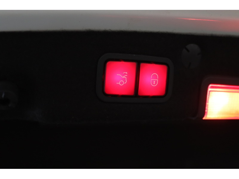 Used Mercedes-Benz C Class 2016 for sale - 76531662: Photo 35