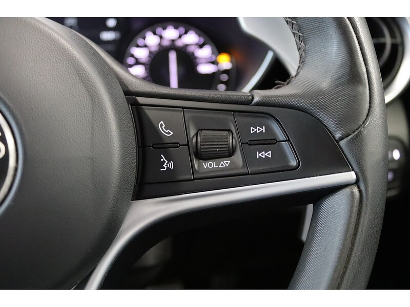 Used Alfa Romeo Giulia for sale - 76531682: Photo 16