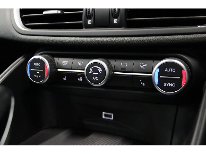 Used Alfa Romeo Giulia for sale - 76531682: Photo 33