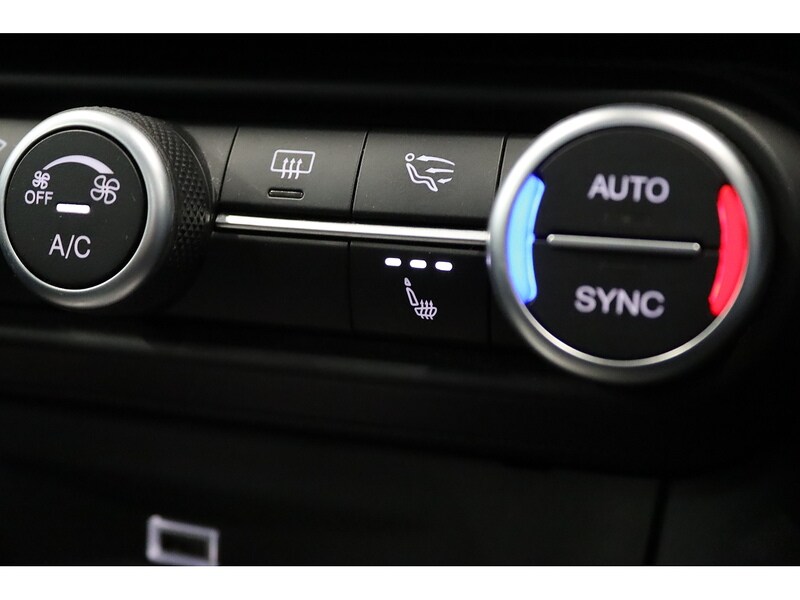 Used Alfa Romeo Giulia for sale - 76531682: Photo 34