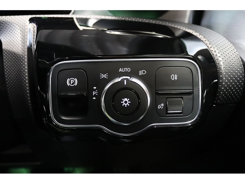 Used Mercedes-Benz A-Class 2018 for sale - 76831683: Photo 37