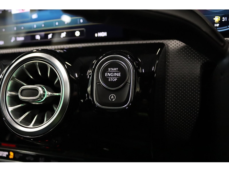 Used Mercedes-Benz A-Class 2018 for sale - 76831683: Photo 38