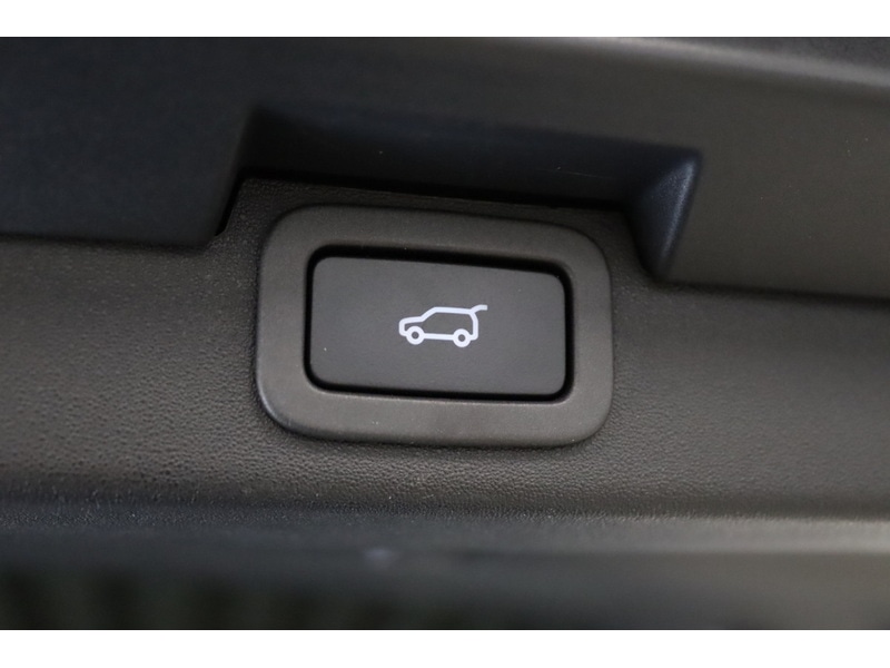 Used Land Rover Discovery 2019 for sale - 77188932: Photo 48