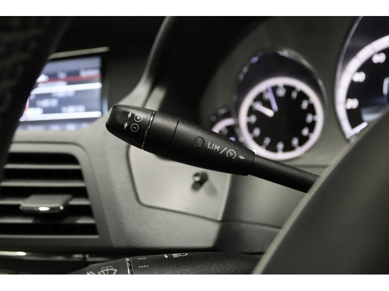 Used Mercedes-Benz E Class 2013 for sale - 76884425: Photo 22